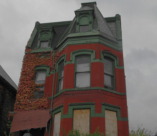 Can St Louis MO Distressed Properties Increase Your Portfolio Value?